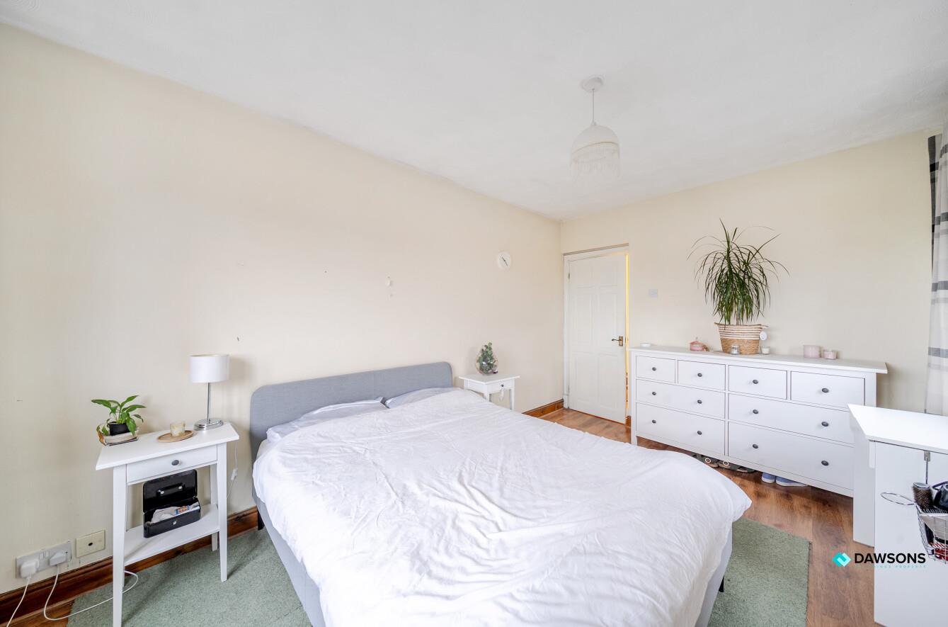 Gilbert Crescent, Llanelli, SA15 3RB